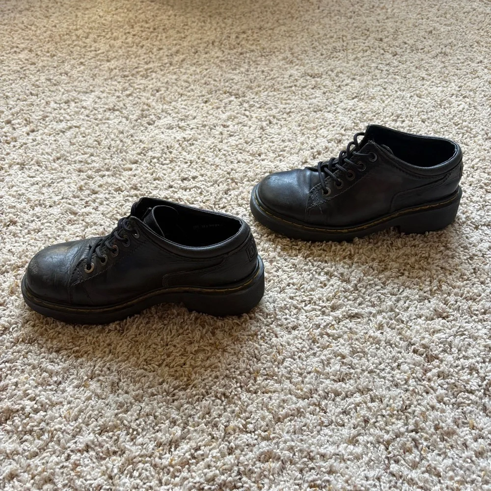 Vintage Dr. Martens 9024 chunky platform shoe Woman’s Sz 8 Made in England